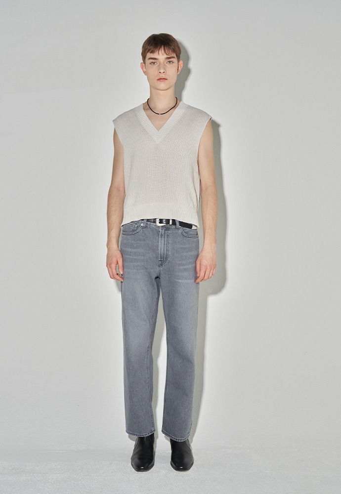 Straight Cut Denim Jeans (Cone Denim Mills)_ Washed Grey