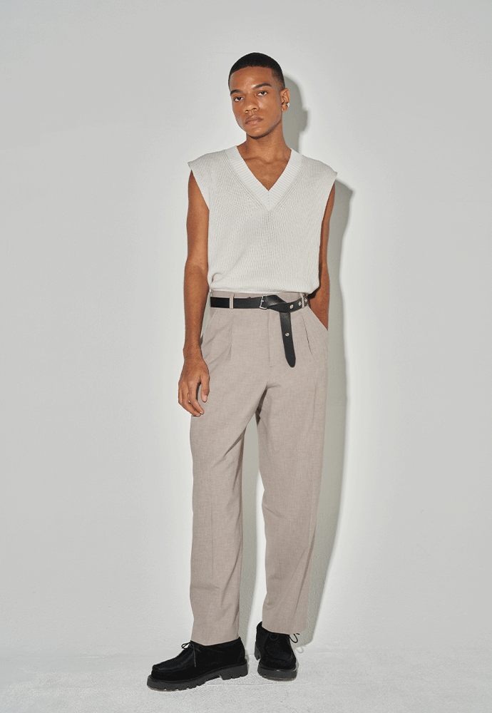 Technical-stretch 2-Pleats Wide Trousers (exclusive fabric)_ Light Sand